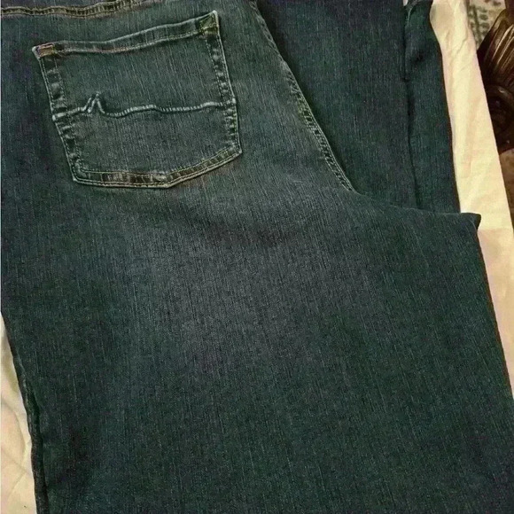 Women’s Jeans - Maurice’s 20W regular bootcut jeans never worn - Picture 3 of 3